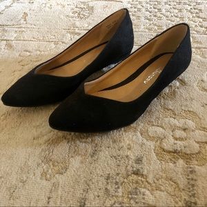 Women’s Pointed Toe Flats